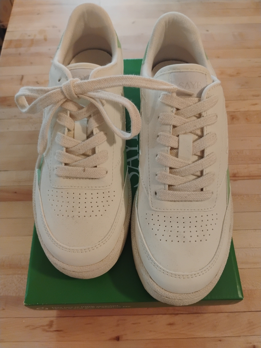 Saye Modelo 89 Sneaker NIB SZ 9 / 40